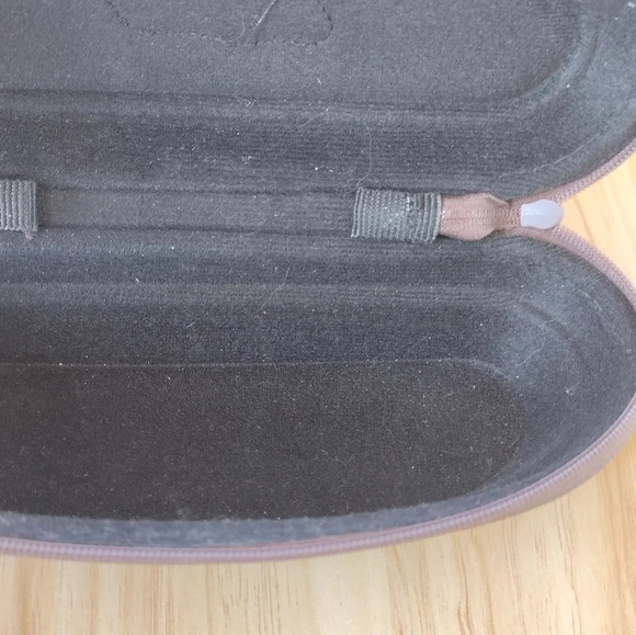 Maui Jim ONO  #MJ 127-02  Black Sunglasses , France + Case - Picture 4 of 9